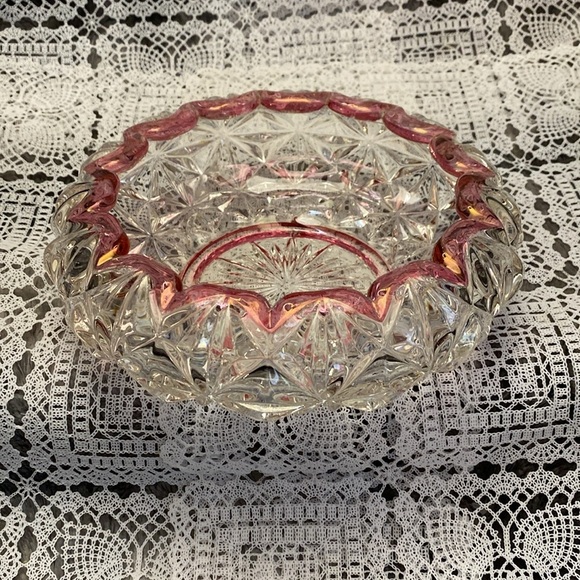 Vintage Williamsburg Ruby
Flashed cupped console Bowl - Picture 9 of 16